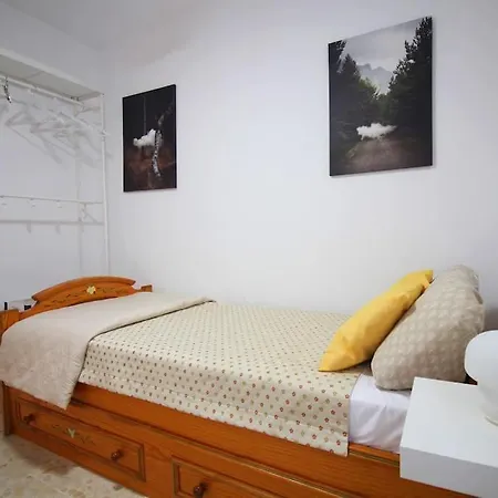 Barrio De Triana - Bidasoa Facil Aparcamiento * セビリア